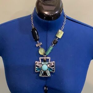 Cross like rhinestone necklace